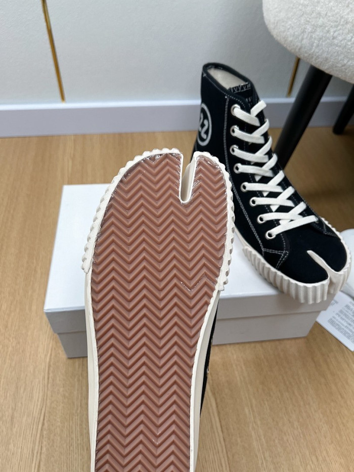 Maison Margiela Sneaker MM000110