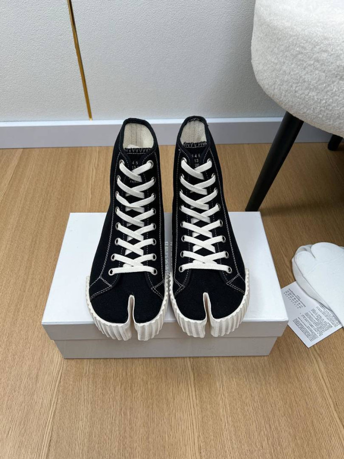 Maison Margiela Sneaker MM000110