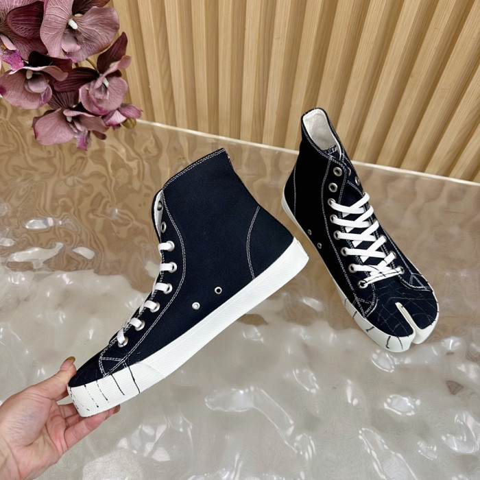 Maison Margiela Sneaker MM000118