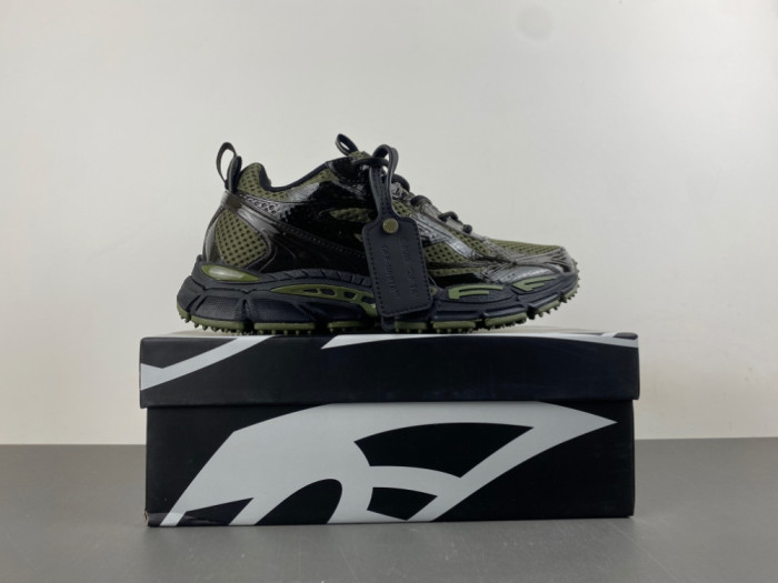 OFW Be Right Back BRB000020