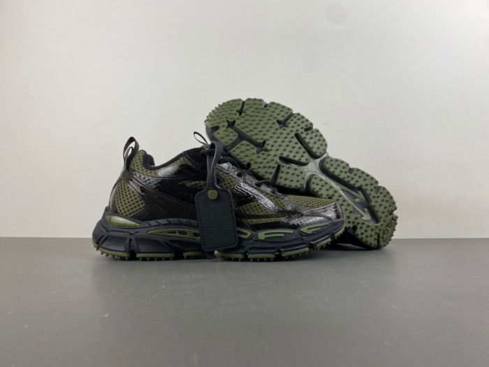 OFW Be Right Back BRB000020