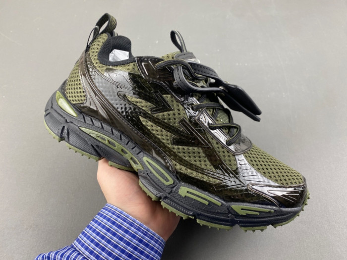 OFW Be Right Back BRB000020