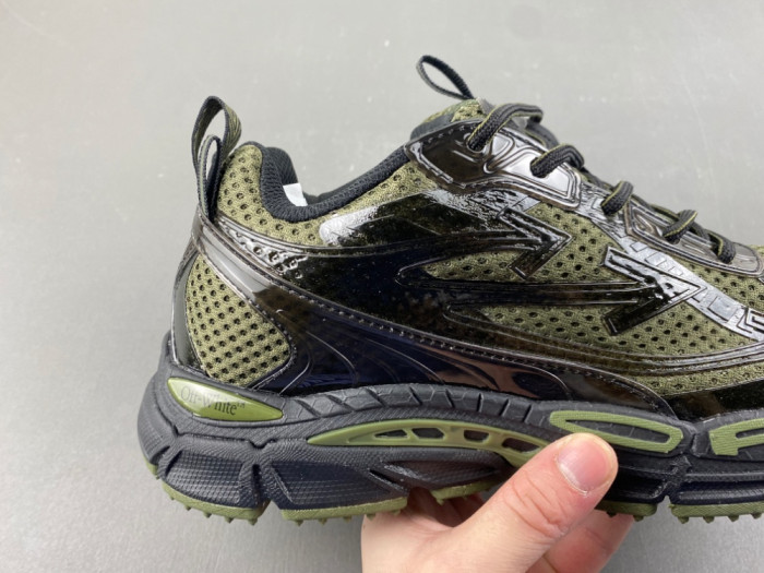 OFW Be Right Back BRB000020