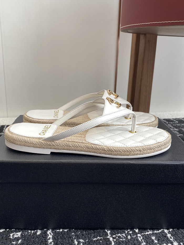 CHANE* SANDAL 24