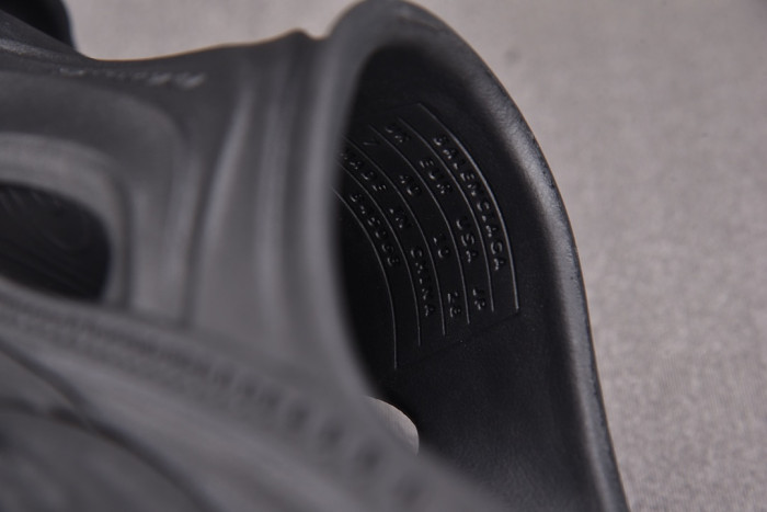 BALENCIAG* SANDAL 82