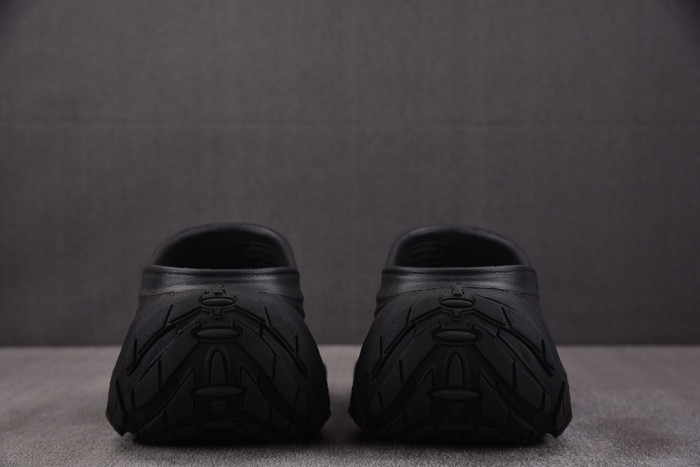 BALENCIAG* SANDAL 82