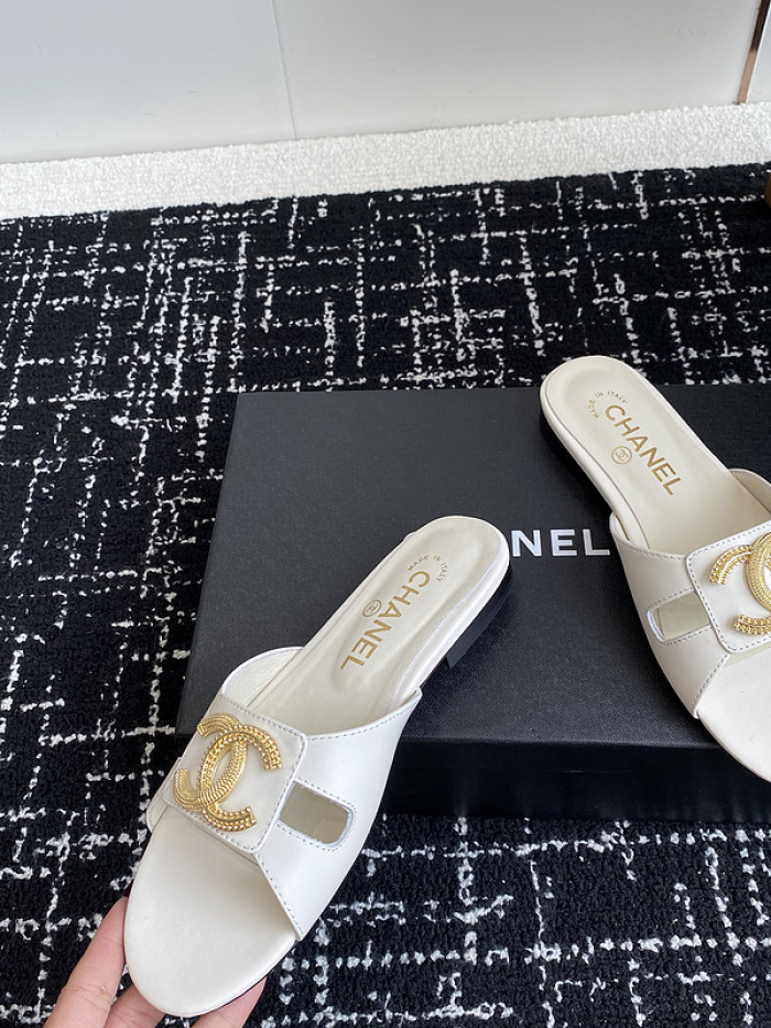 CHANE* SANDAL 23
