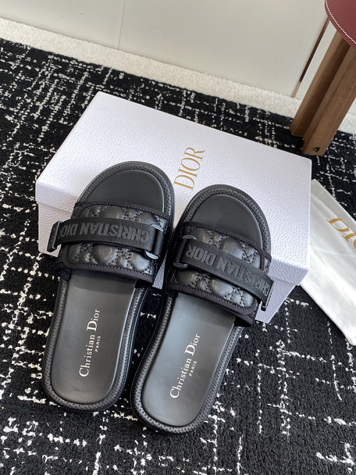 Dio*r sandal 65