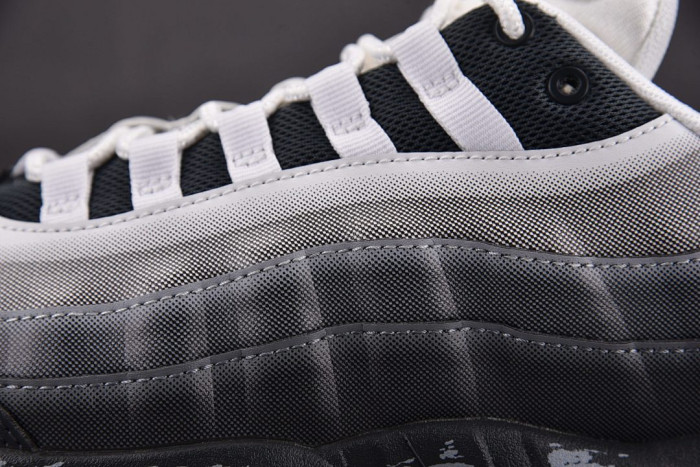 Nike Air Max Muscle 95 Yu-Gi-Oh! Jonouchi II7404-100