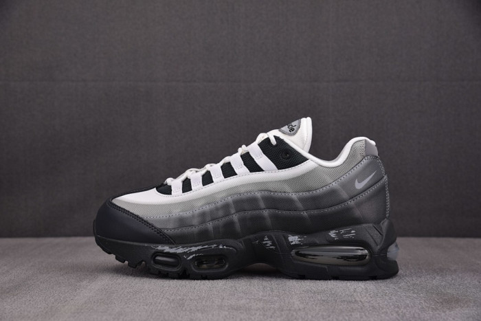 Nike Air Max Muscle 95 Yu-Gi-Oh! Jonouchi II7404-100