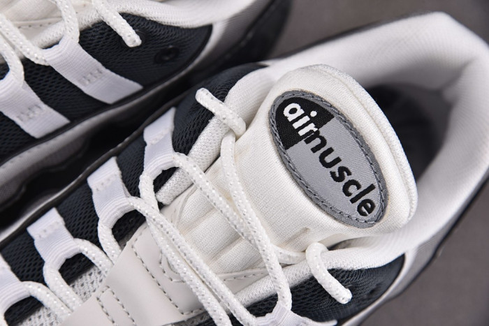 Nike Air Max Muscle 95 Yu-Gi-Oh! Jonouchi II7404-100