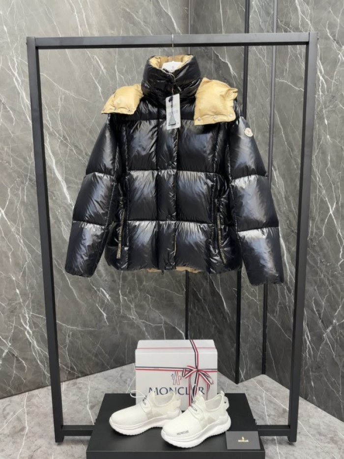 Moncler Down Jacket 77