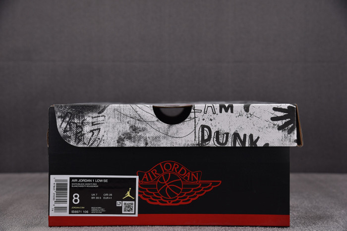 Jordan 1 Low SE Black Toe (2025) IB8971-106