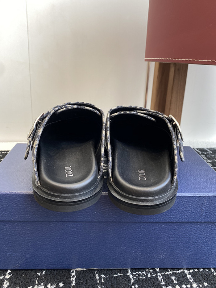 Dio*r sandal 66