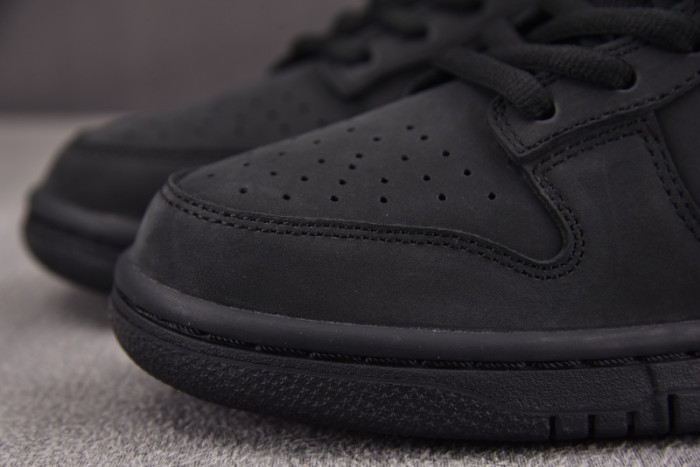 Nike SB Dunk Low 94 Black HQ8487-001