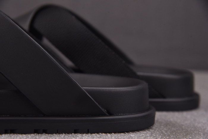 Herme* Sandal130