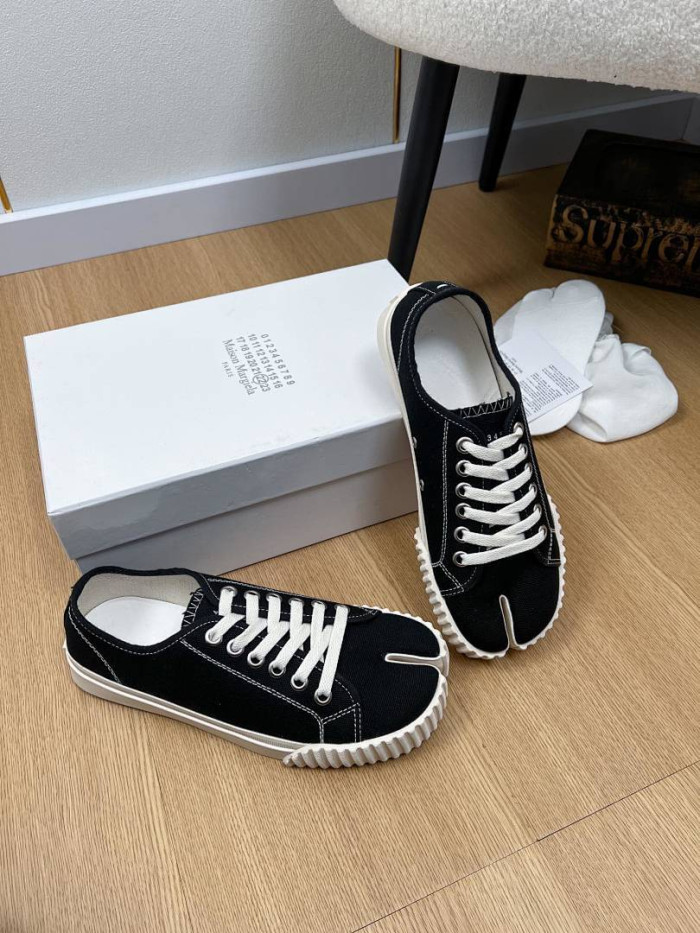 Maison Margiela Sneaker MM000112