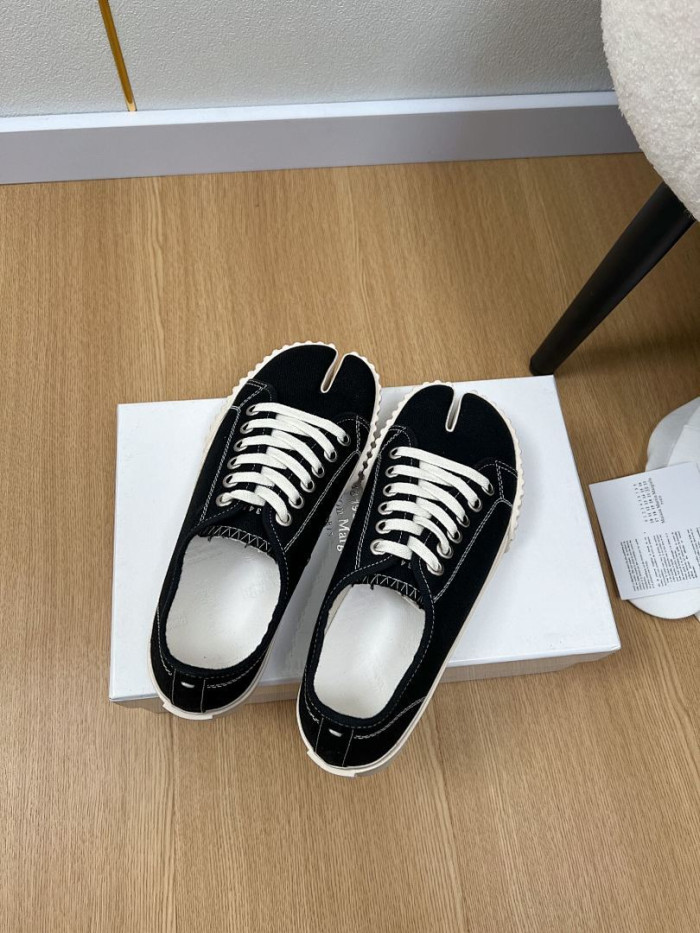 Maison Margiela Sneaker MM000112