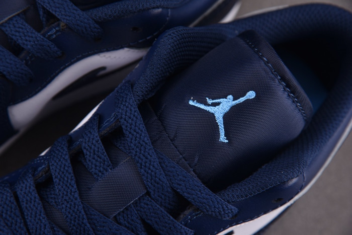 Air Jordan 1 Low Midnight Navy University Blue 553558-404