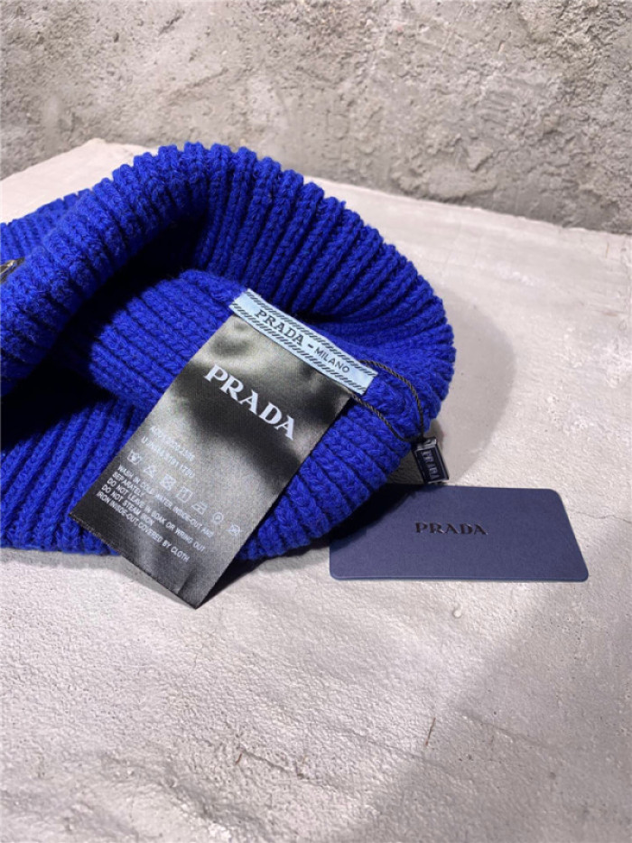 Prad* hat51