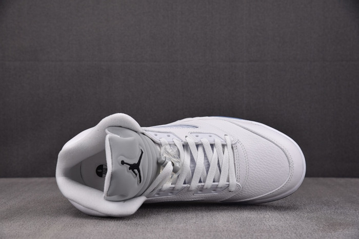 Air Jordan 5 "White Metallic" HQ7978-103
