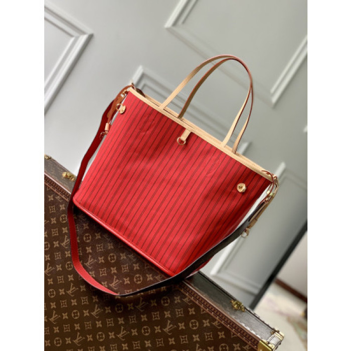 L&V BAG72（red inside)--31*29*14CM
