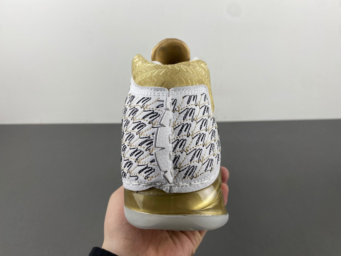Air Jordan 23 Trophy Room White 853336-123
